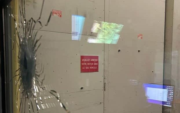 Новини світу - У Франції сталися напади на кілька в'язниць