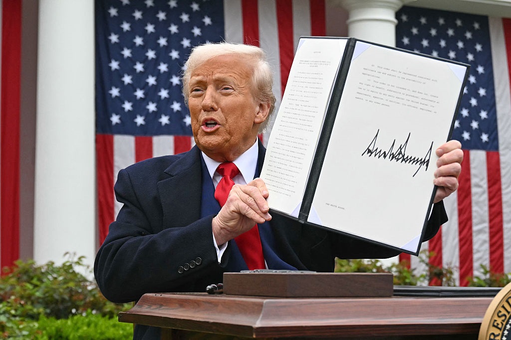 Новини світу - Війна з усім світом. Реакція на нові тарифи Трампа