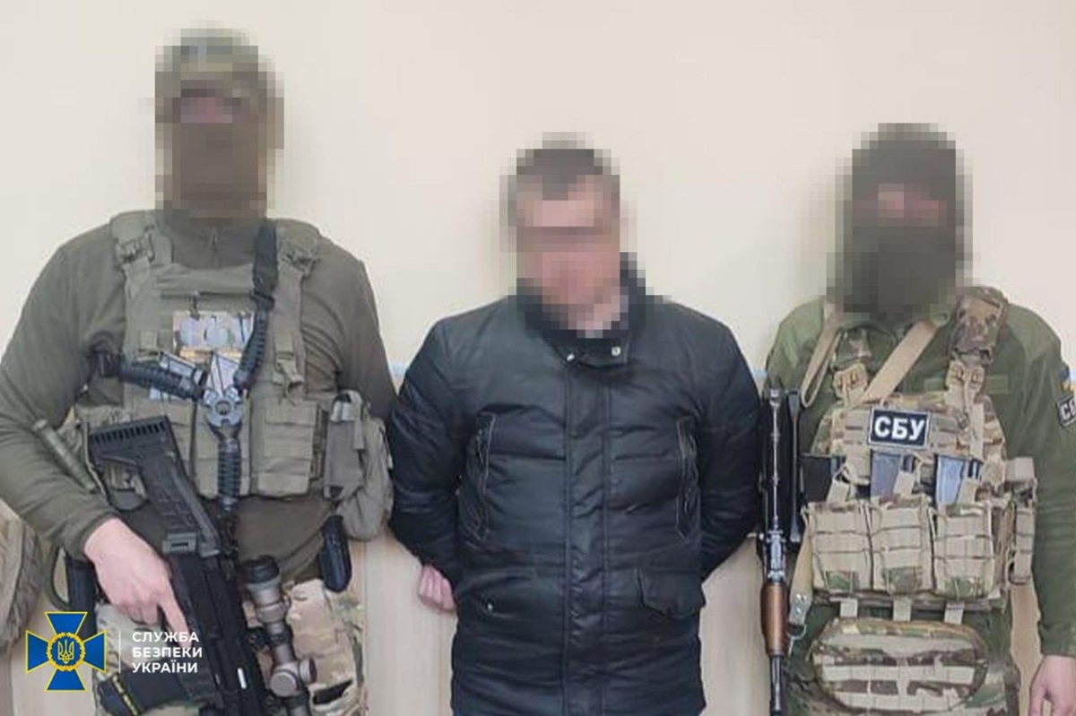 Новини України - "Зливав" вогневі позиції ЗСУ: у Краматорську викрили таксиста-агента РФ