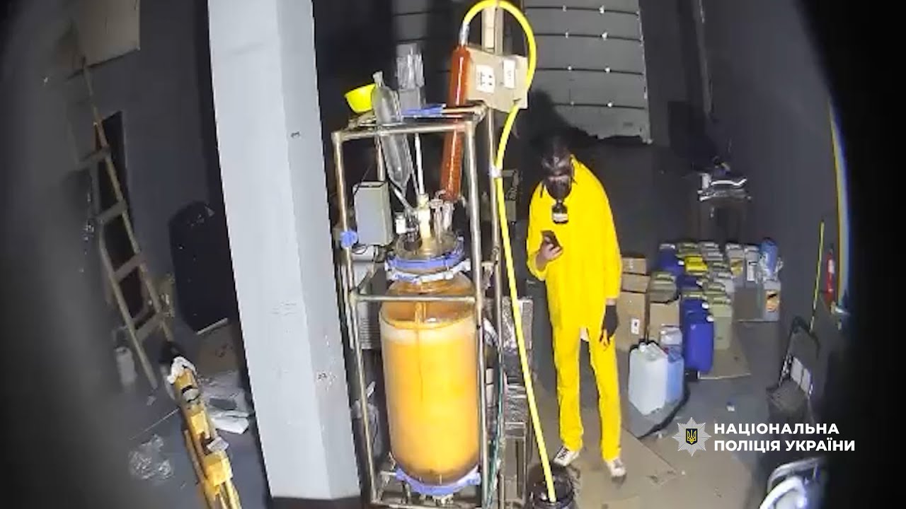 Одна із наймасштабнійших спецоперацій: Нацполіція ліквідовує наркоосередки у 15 регіонах України