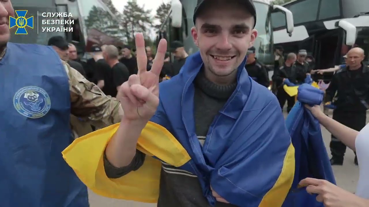 З полону звільнили ще 303 українців, – ексклюзивне відео СБУ третьої частини обміну 1000 на 1000