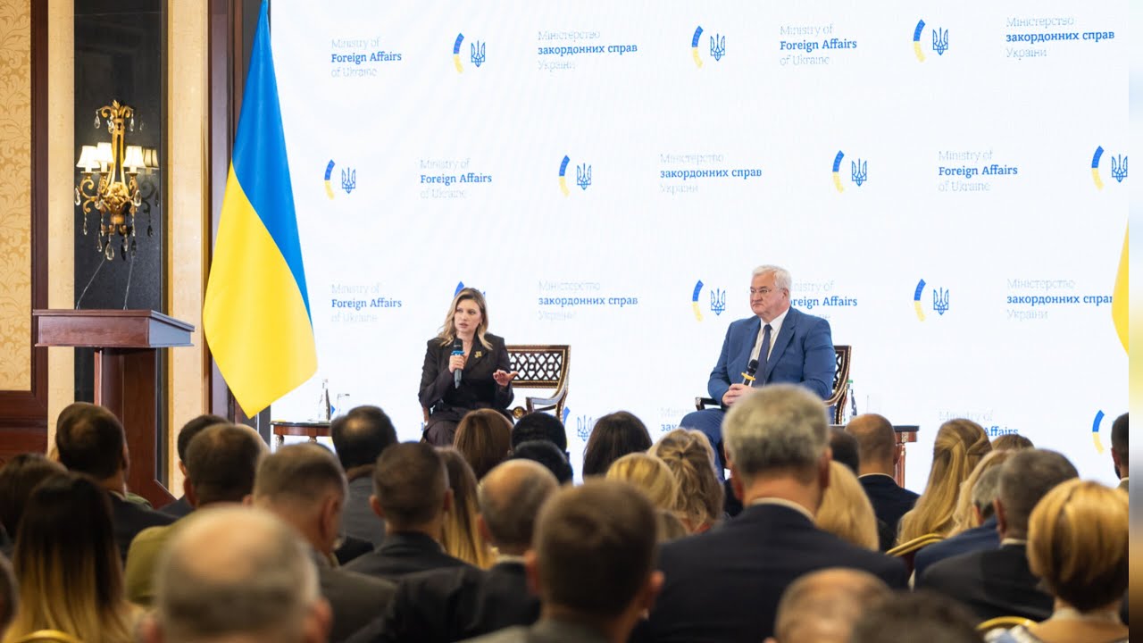 Олена Зеленська взяла участь у щорічній нараді керівників закордонних дипломатичних установ України