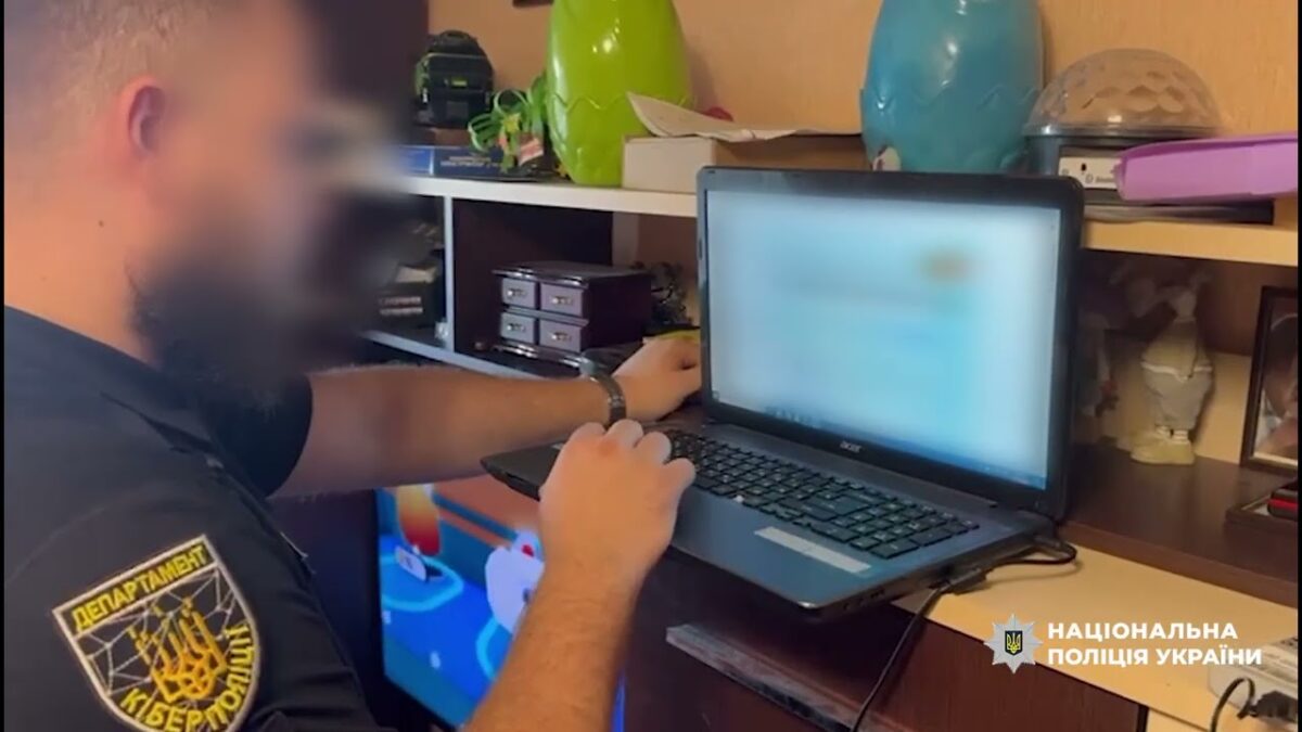 Поліцейські ліквідували канал незаконного переправлення військовозобов’язаних через кордон