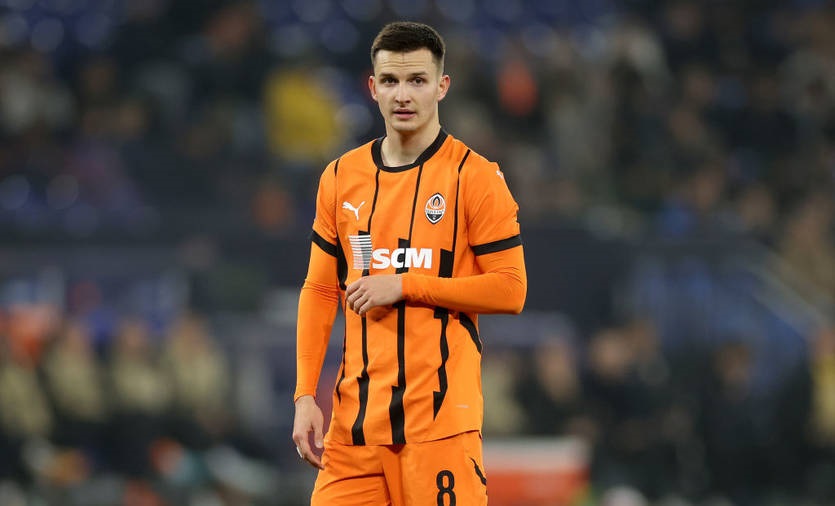 Новини спорту - Півзахисник Шахтаря відновився після травми і тренується з командою