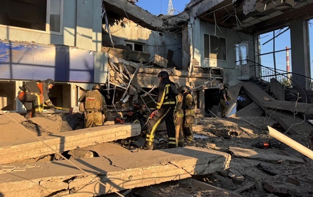 Новини України - Росіяни обстріляли ферму на Херсонщині: загинуло двоє працівників