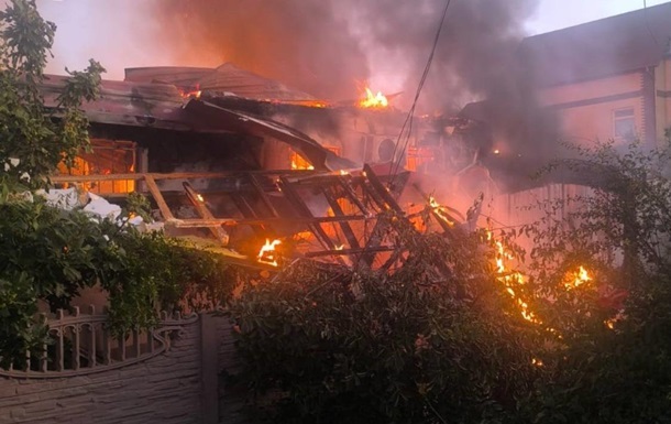 Новини України - Війська РФ обстріляли Херсон: троє поранених