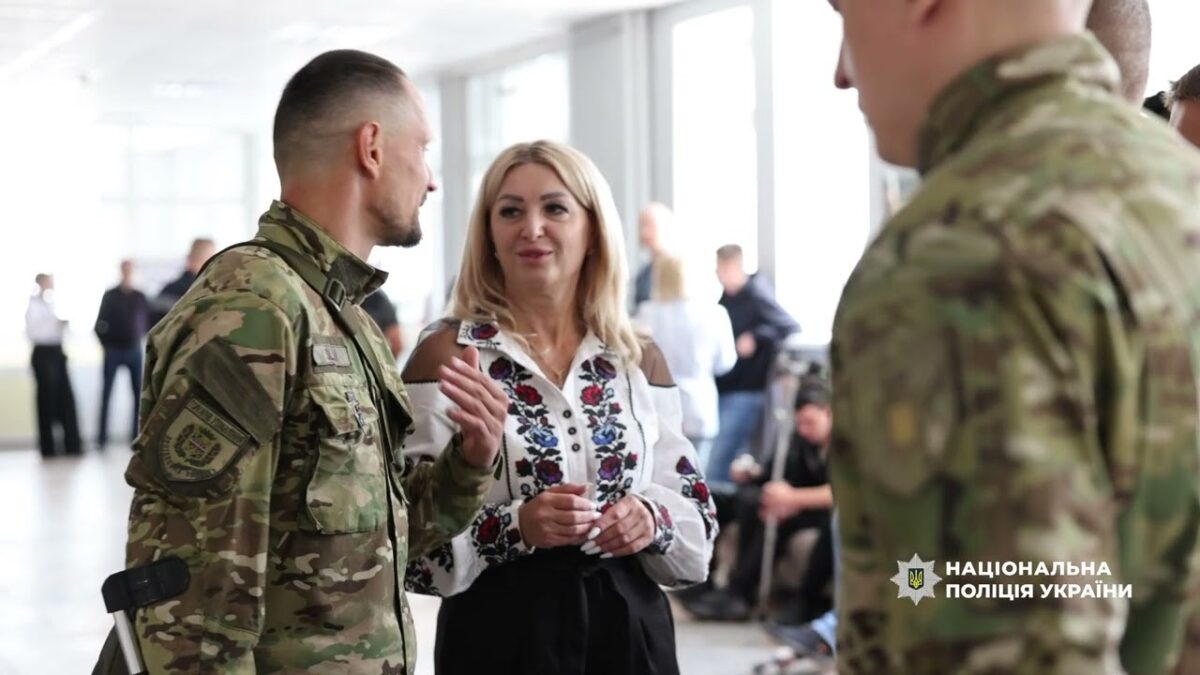 Відбувся показ документальної стрічки Ю. Бутусова "35 днів оборони Торецька" бригадою поліції «Лють»