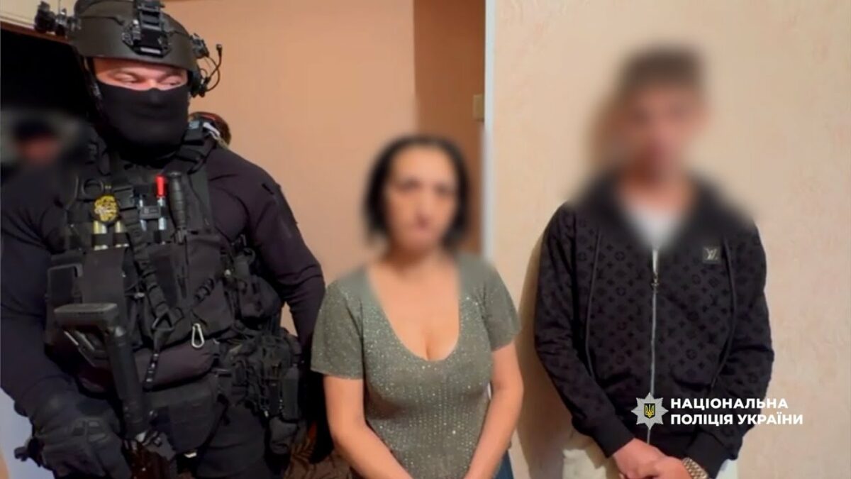 Ошукали військових ЗСУ— українські та молдовські поліцейські затримали шахраїв