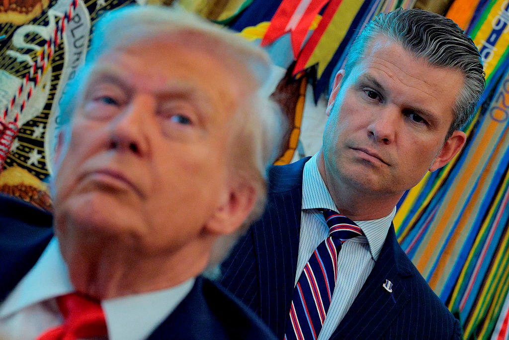 Новини світу - Глава Пентагону не виключив силової зміни влади у Венесуелі