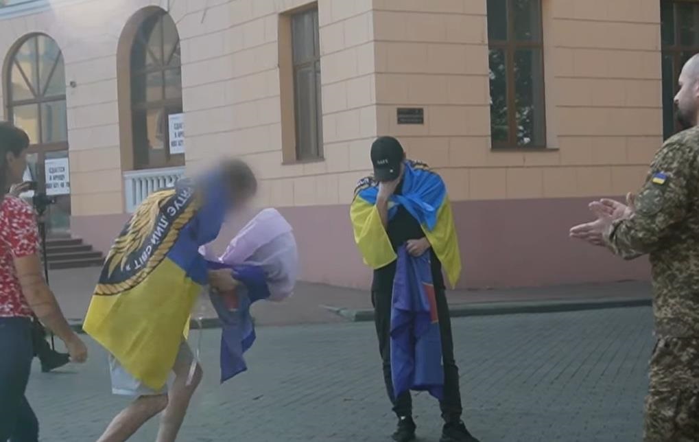 Новини України - Розвідники ВМС вивели чотирьох українських бійців з окупації