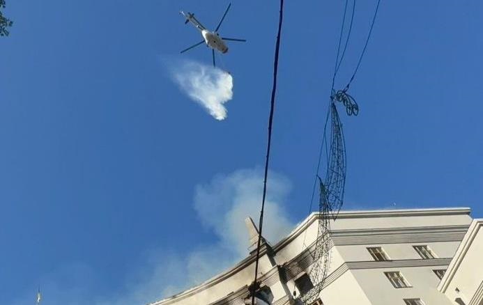 Новини Києва - Свириденко підтвердили пошкодження будівлі Кабміну