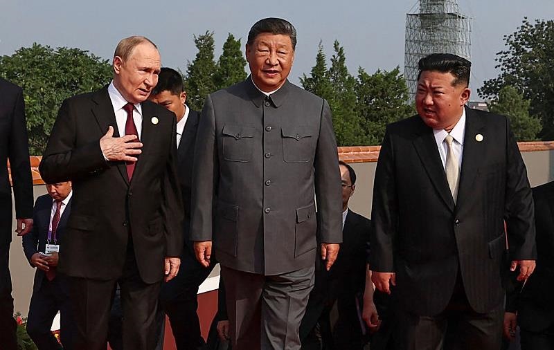 Новини світу - В Китаї обмежили пошук за запитом "150 років" після розмови Сі та Путіна