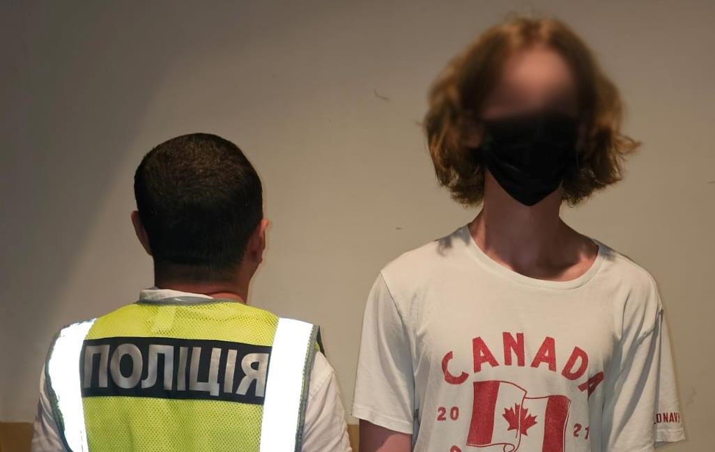 Новини Києва - В Києві затримали юнака за "трюк" на ескалаторі