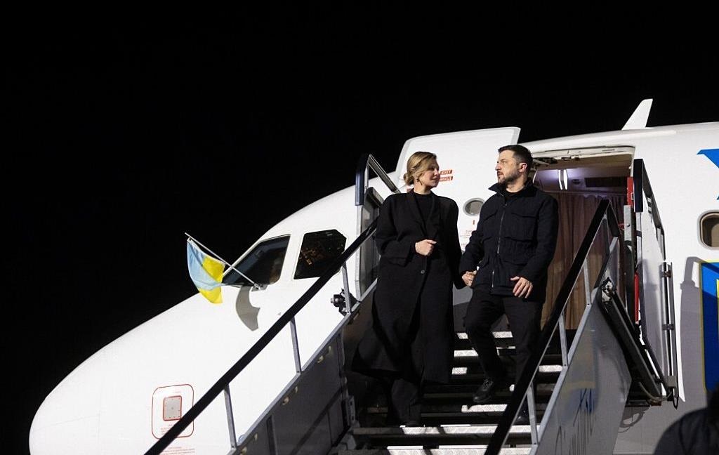 Новини України - Літак Зеленського переслідували дрони - ЗМІ